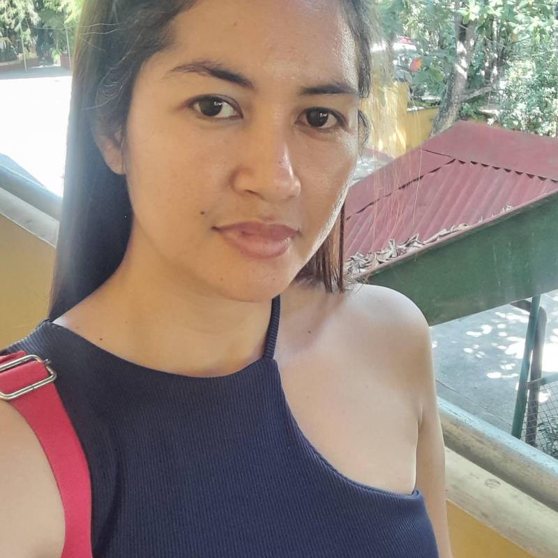 Regina, 40, Madagascar