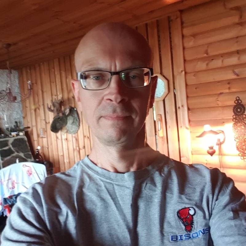 Juha, 55, Canada