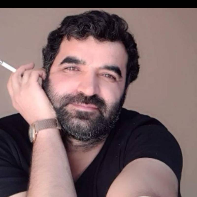 Ali, 42, Almer a Espa a