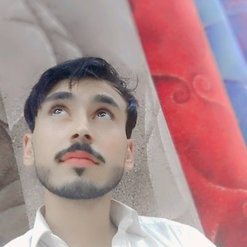Zahoor, 25, Vico del gargano