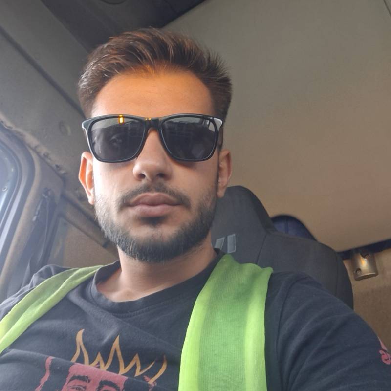 Staicu, 23, Warsaw Poland