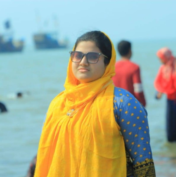 AKHNOOR, 25, Tennessee