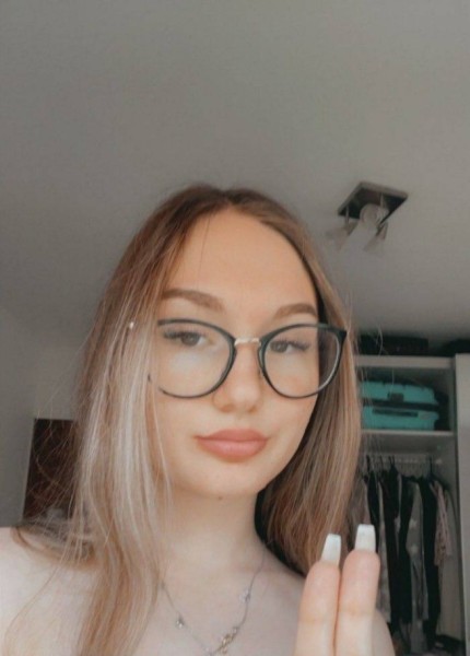 Alexa, 29, DHAKA Bangladesh