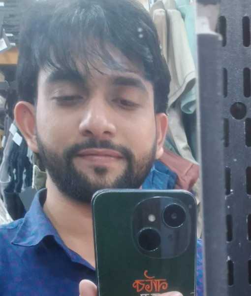 Shuvo, 25, Naveda