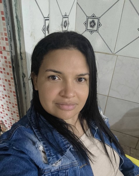 Valdirene, 32, gaza