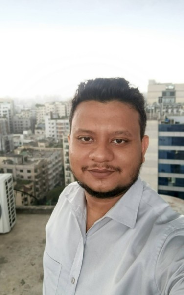 Hasnain, 27, Minnesota USA