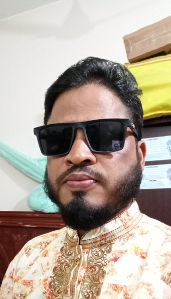 Md Delwar Hossain, 31, Frankfurt