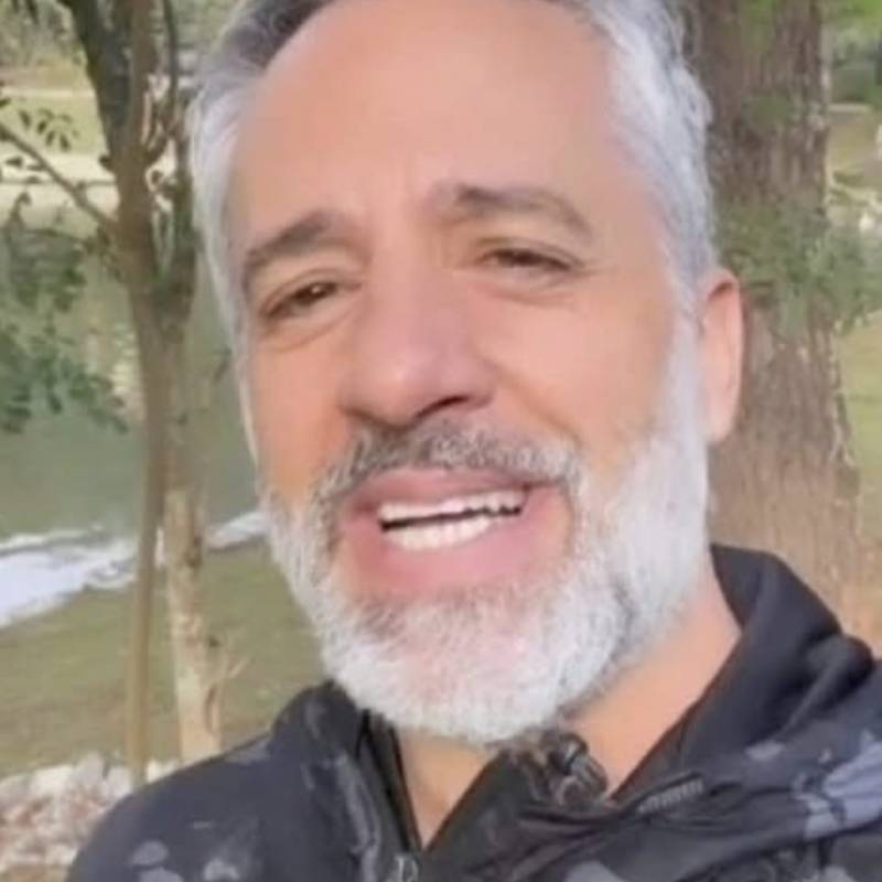 Robinson, 63, USA