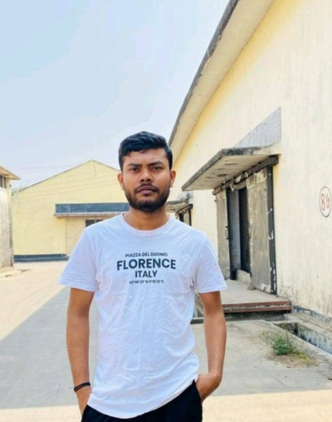 Rana, 24, Arizona