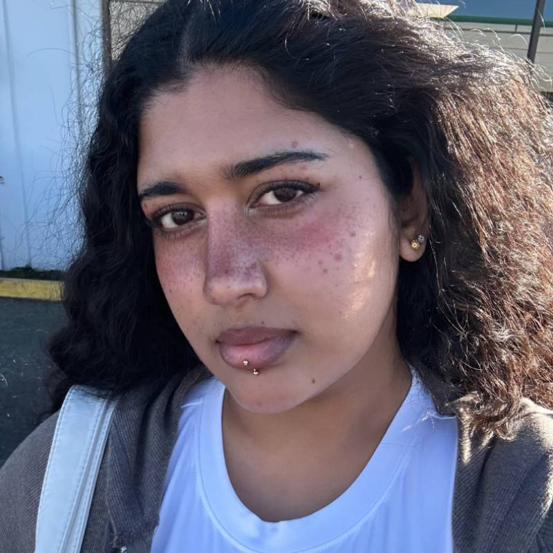 Sharon, 27, England