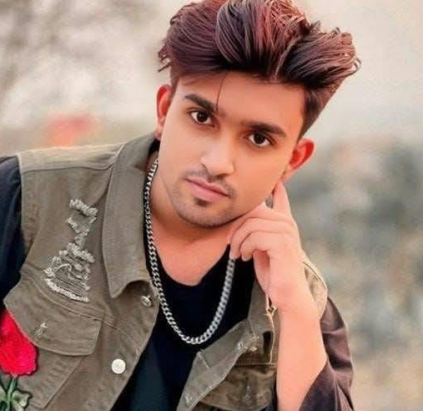 SM Momin khan, 27